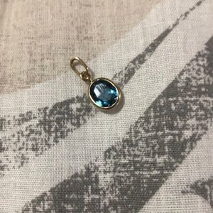 Mejuri Heirloom Charm Pendant London Blue Topaz💙🦋